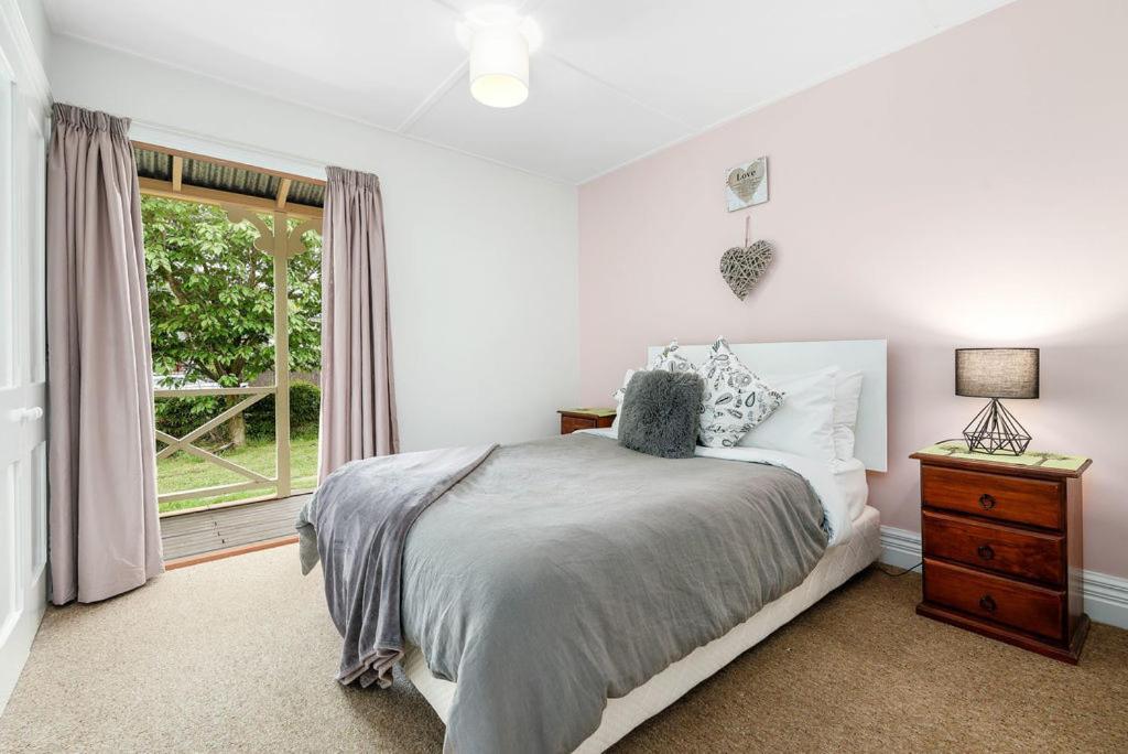 Central Peach - Queenstown Holiday Home Exterior foto