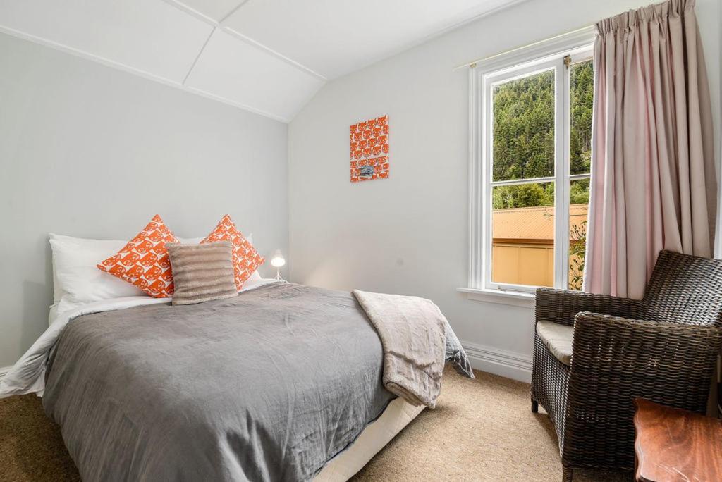 Central Peach - Queenstown Holiday Home Exterior foto